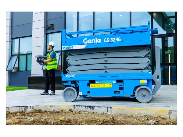 高高易租賃 - Genie GS-3246 剪型升降台（較剪車）香港高空工作車租賃